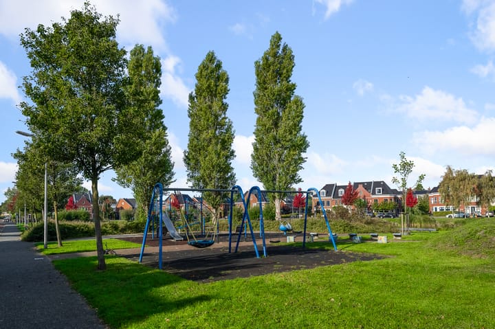 Foto 44 van Zwanebloemweg 76