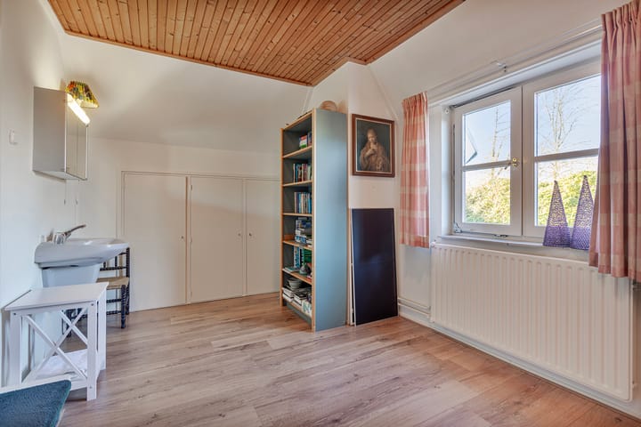 Photo 28 of Peter Zuidstraat 19