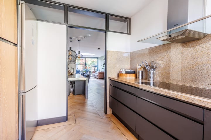 Foto 11 van Van Brerostraat 43