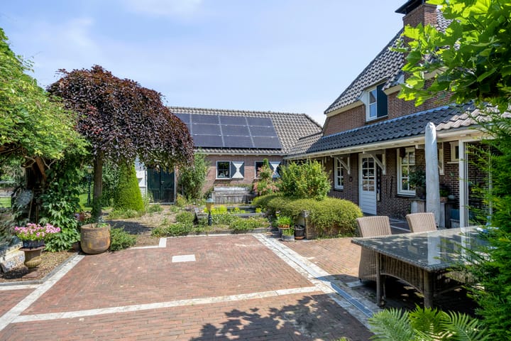 Photo 46 of Peter Zuidstraat 19