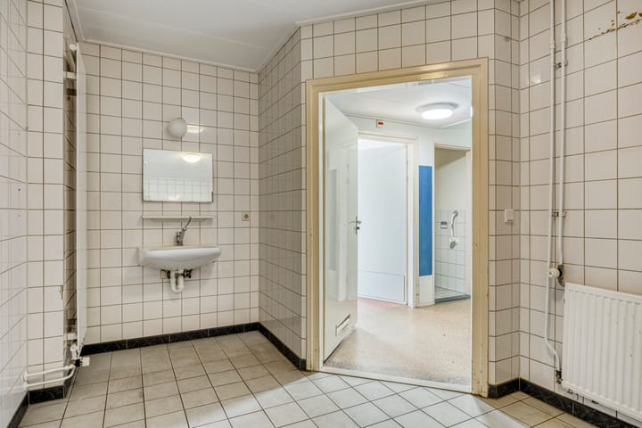 Photo 16 of Bertiusstraat 24