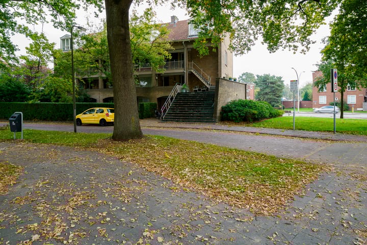 Foto 15 van Anthony van Leeuwenhoeklaan 2-II