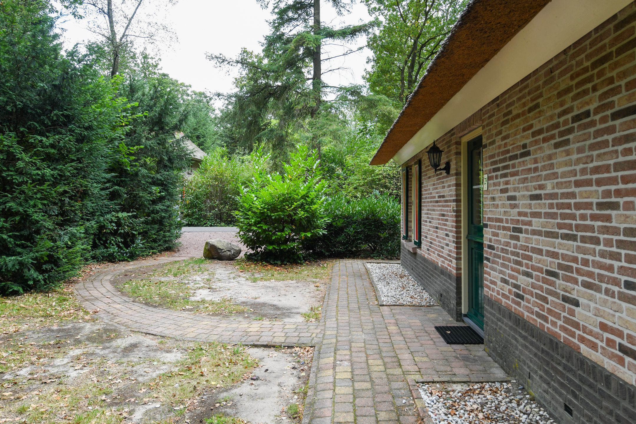 4-bedroom freehold villa in Ees — photo 4 of 5
