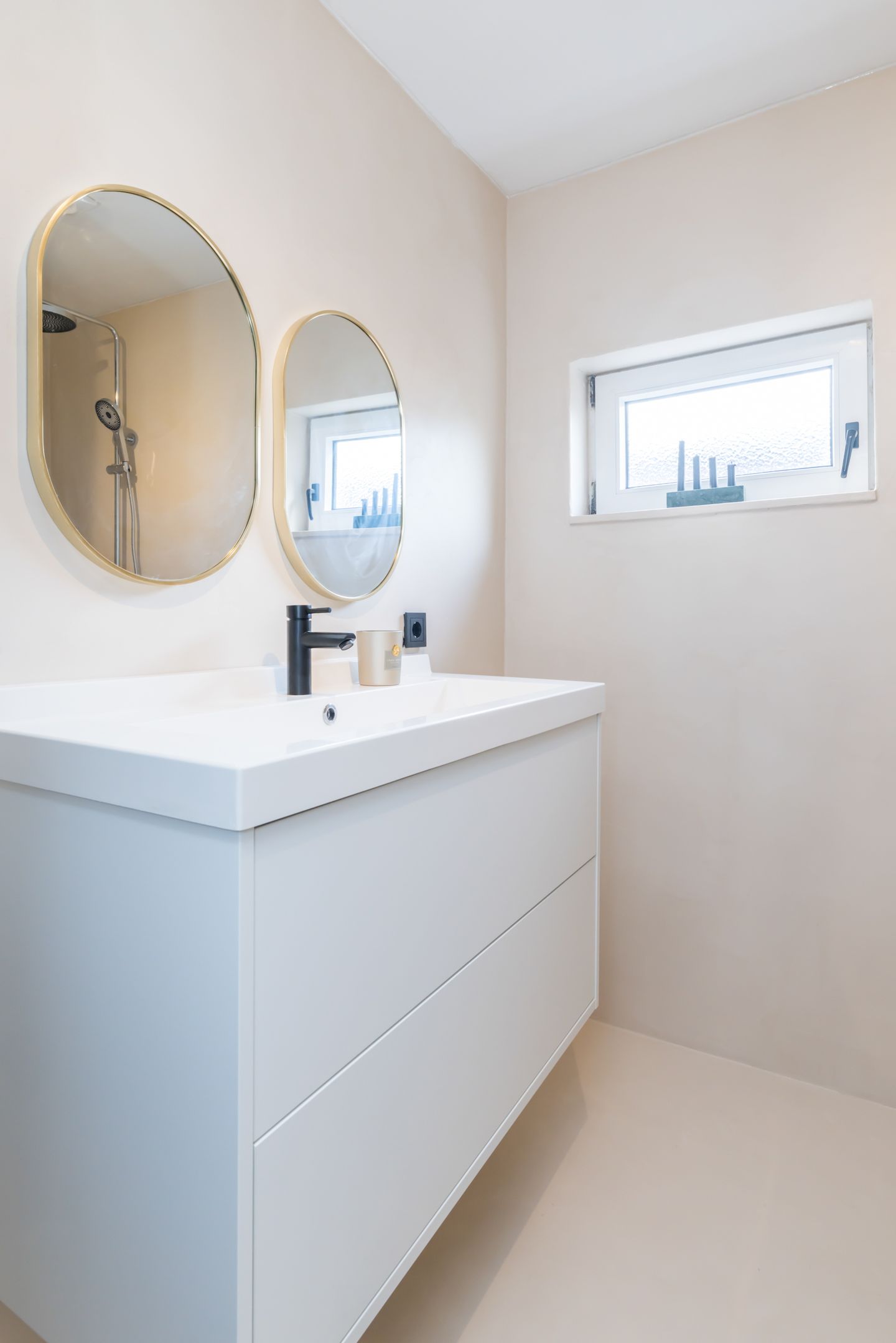 Photo 14 of Wilhelminastraat 147