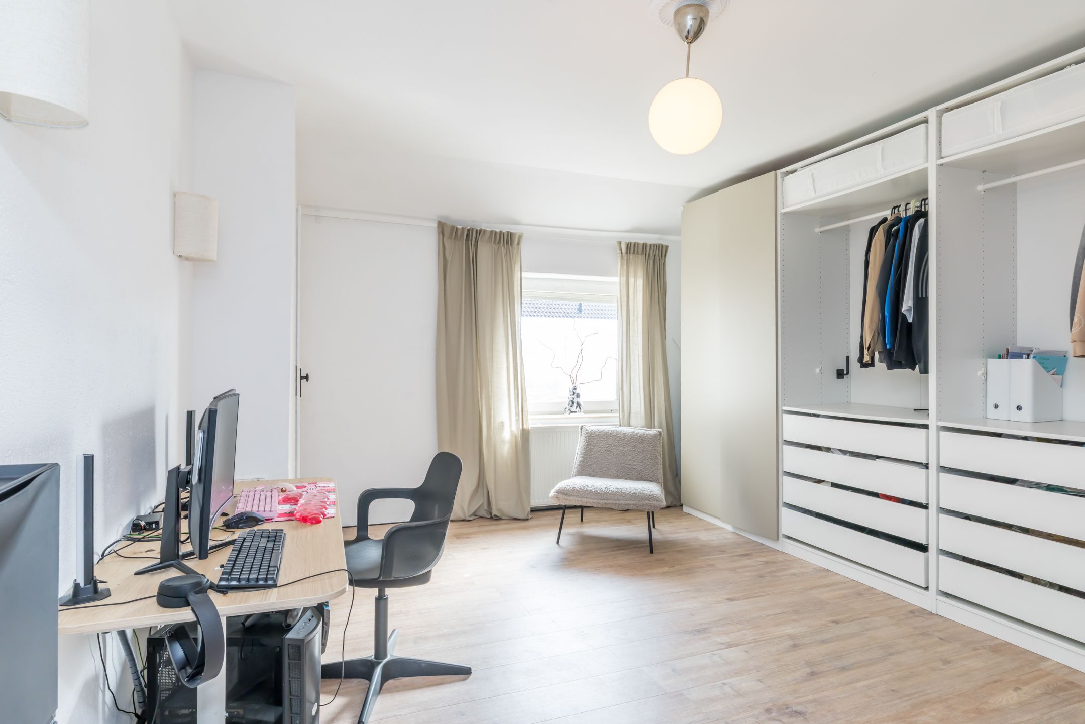 Photo 18 of Wilhelminastraat 147