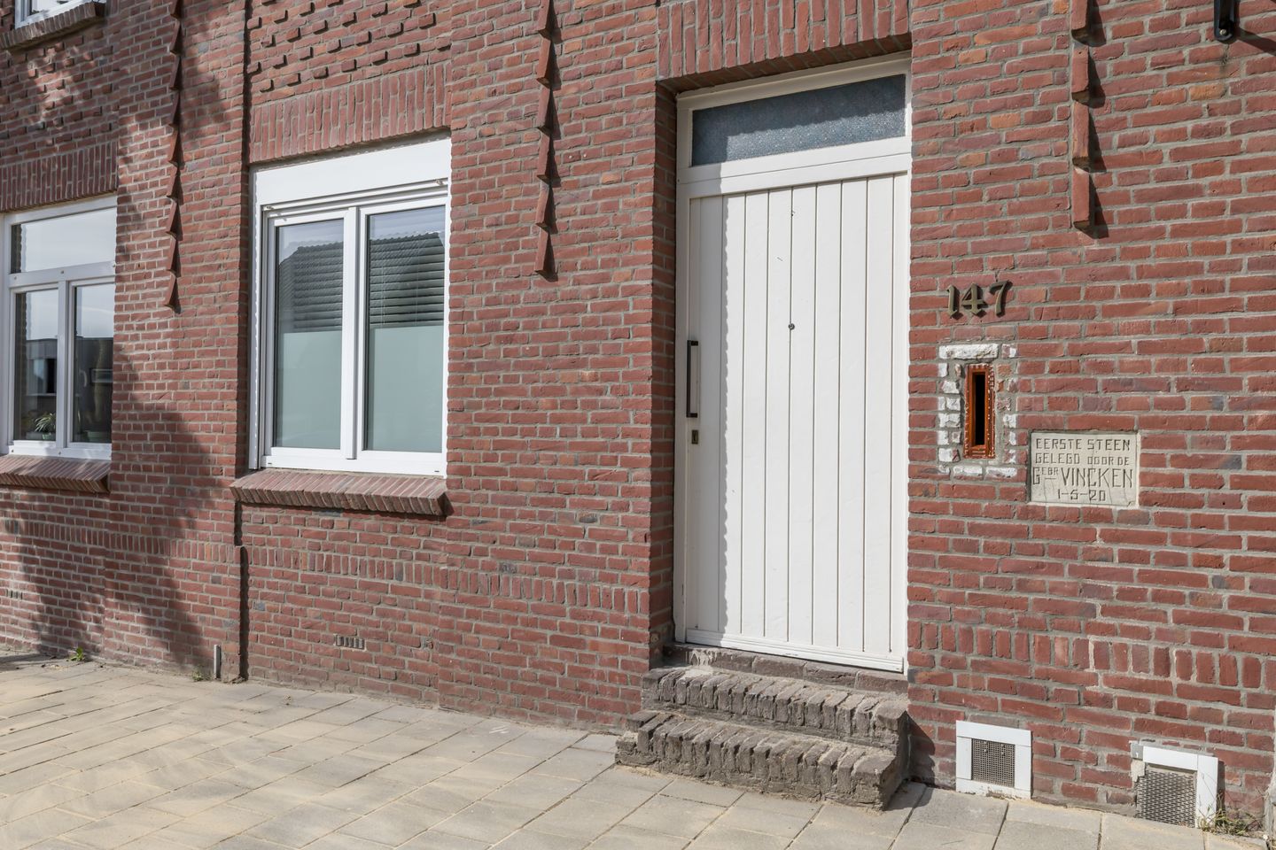 Photo 35 of Wilhelminastraat 147