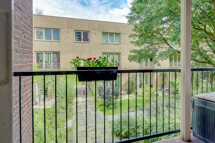 Foto 12 van Oostzaanstraat 62