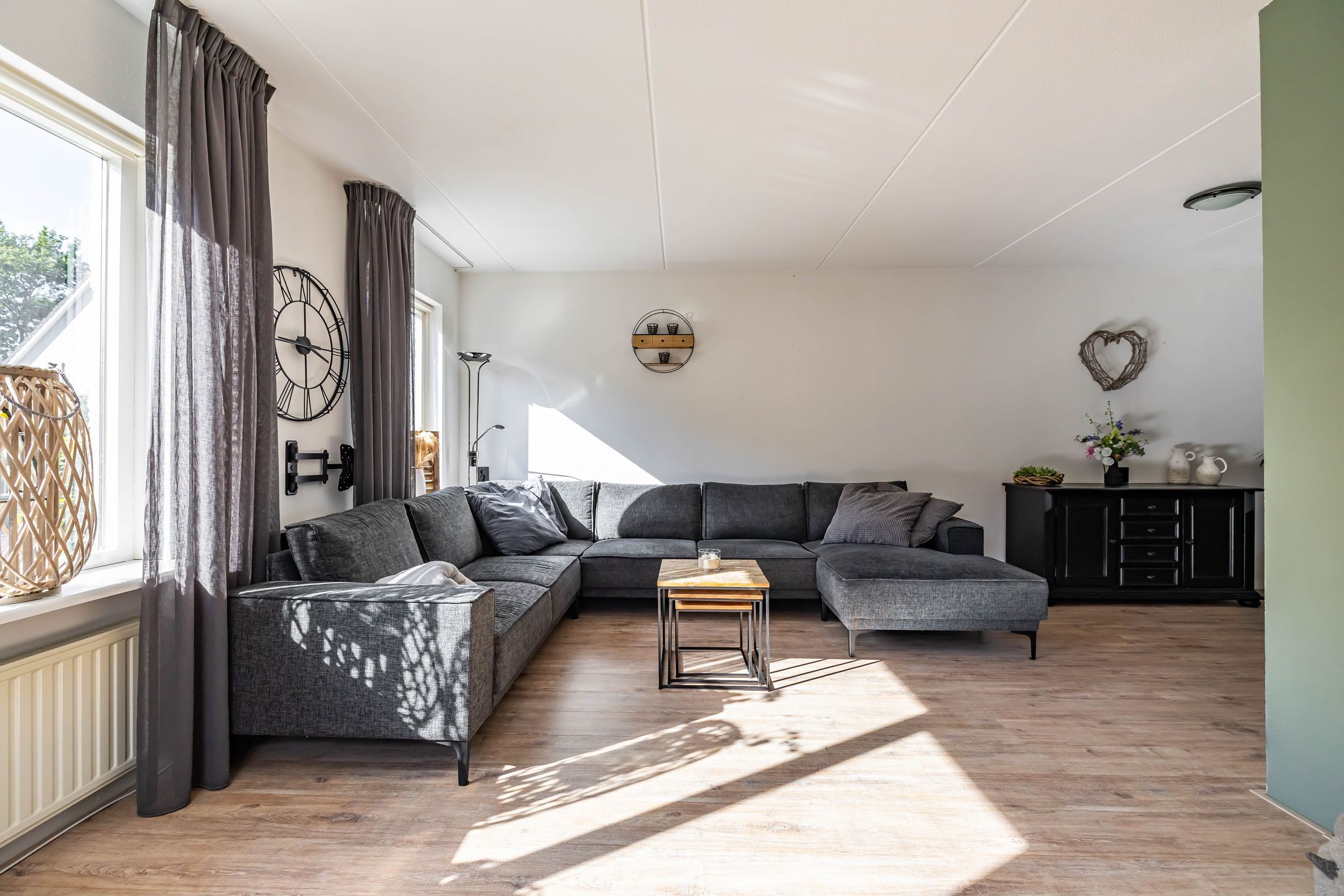 Foto 15 van Mensinge 7