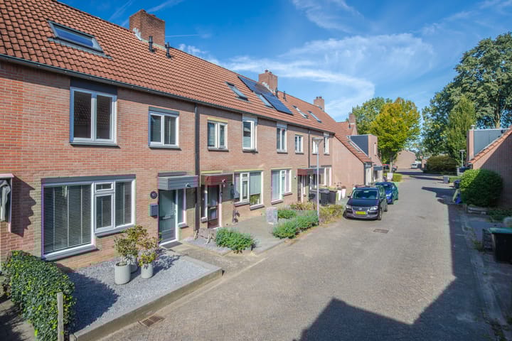 Foto 45 van Aalscholverstraat 10