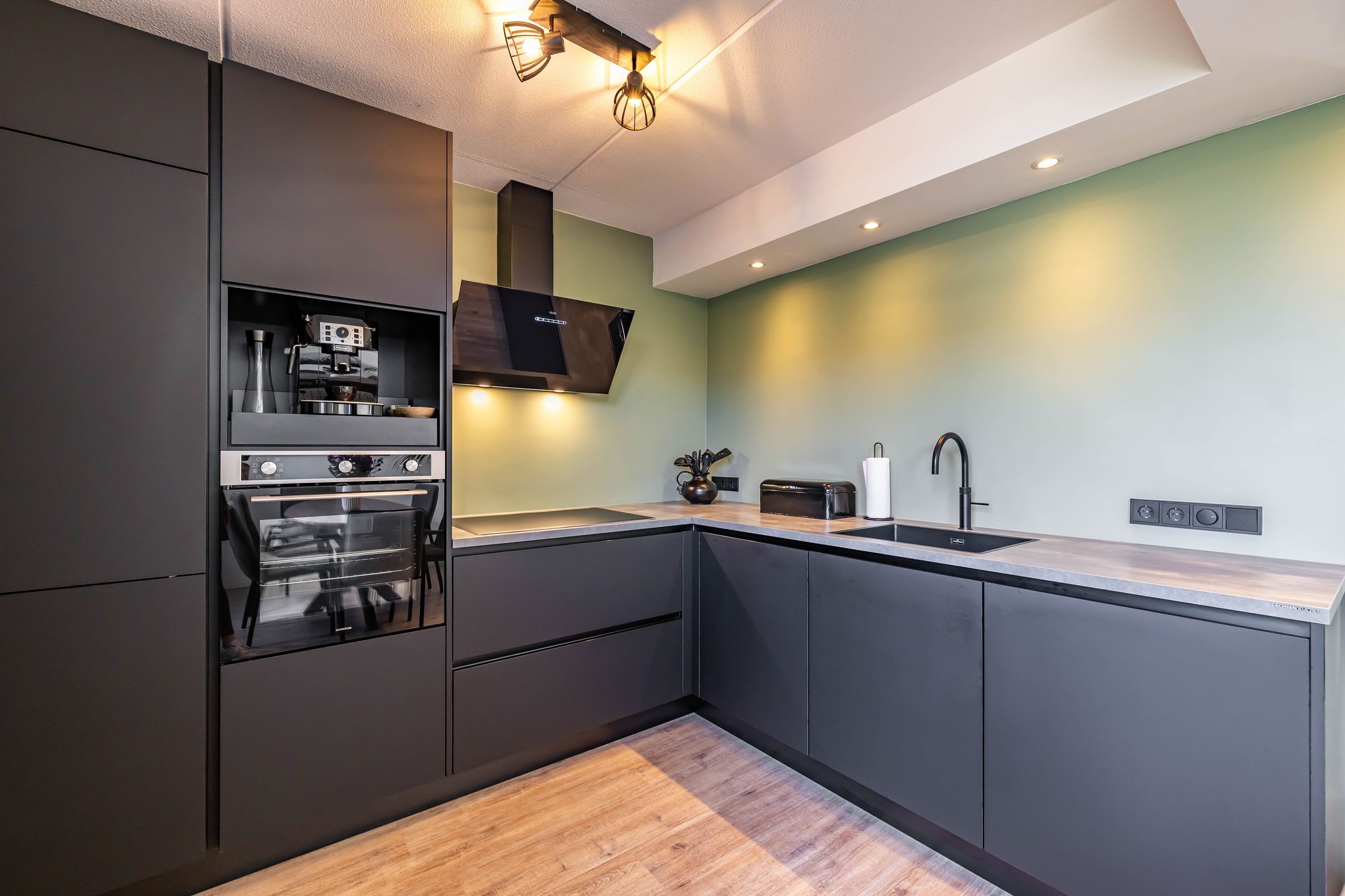 Foto 18 van Mensinge 7