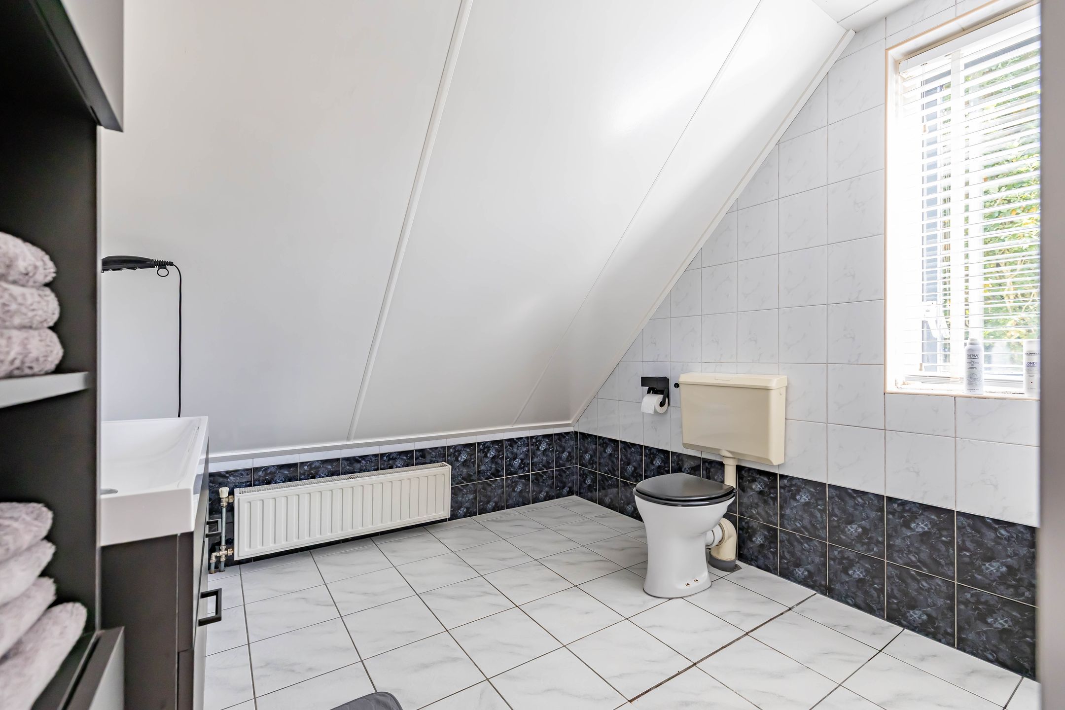 Foto 33 van Mensinge 7