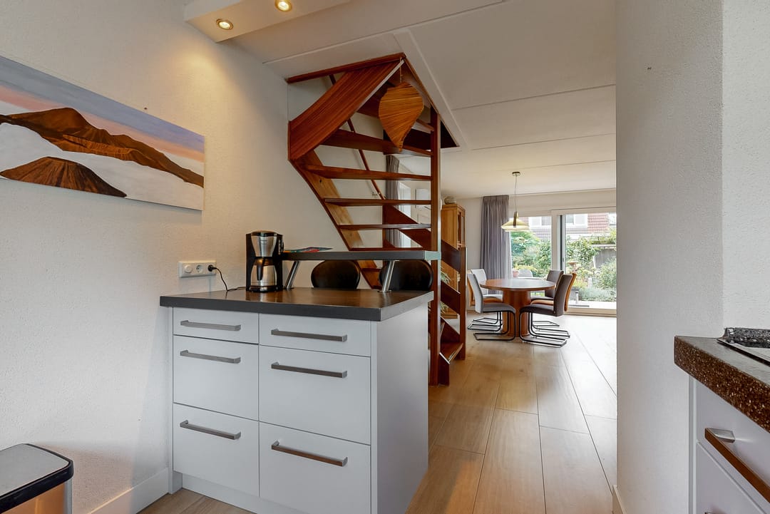 Photo 11 of Bennebroekstraat 17