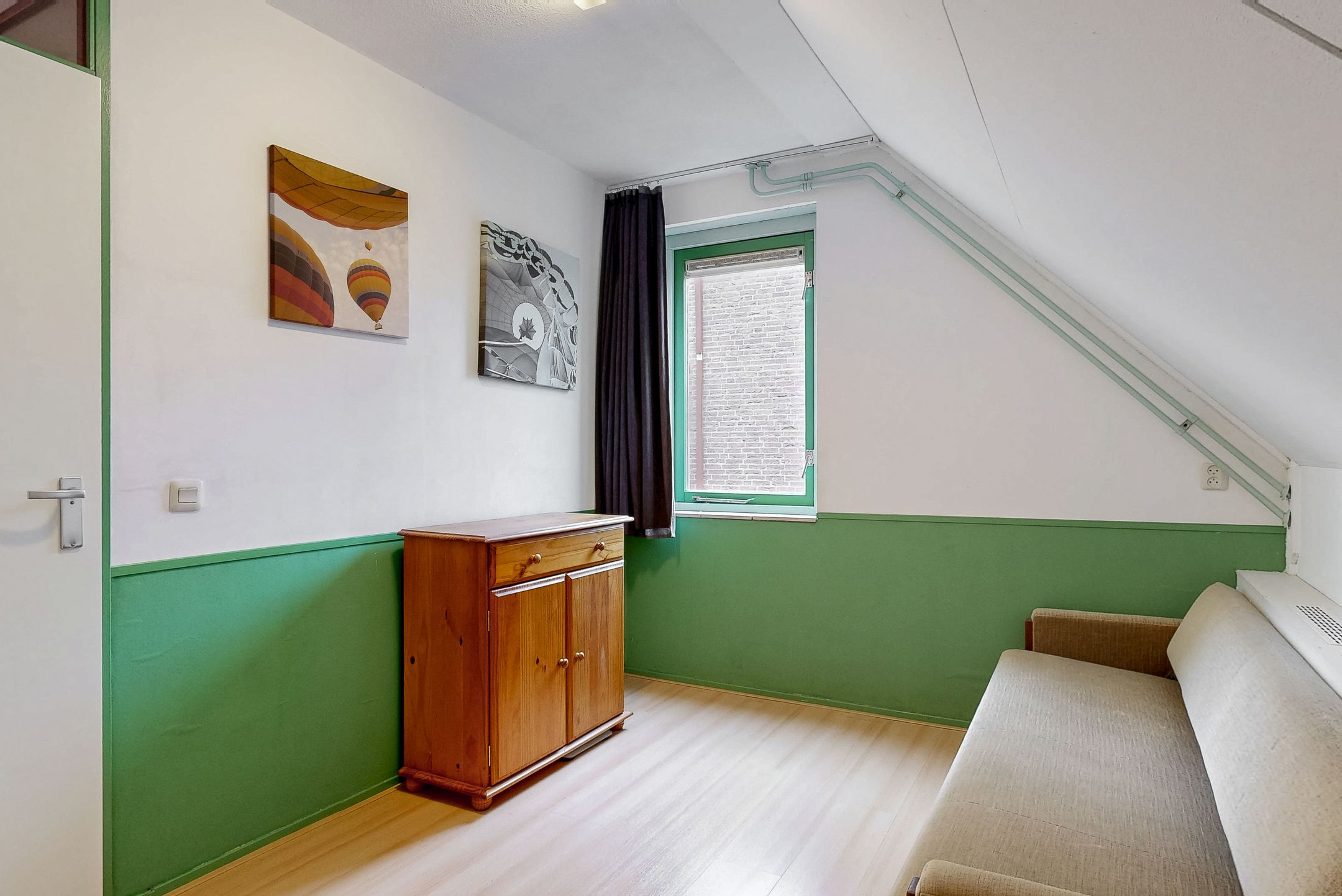 Photo 15 of Bennebroekstraat 17