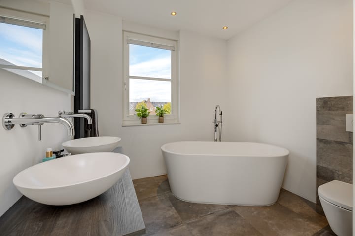 Photo 4 of Peelven 8-A