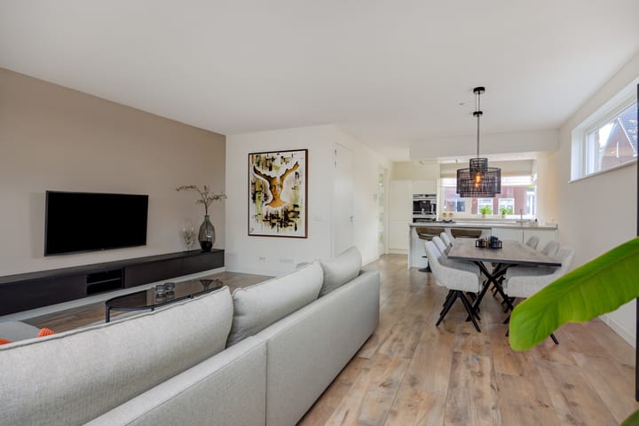 Photo 14 of Peelven 8-A