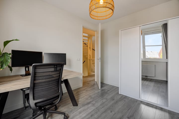 Photo 29 of Peelven 8-A