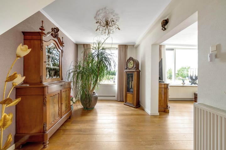 Foto 15 van Dorpsdijk 81