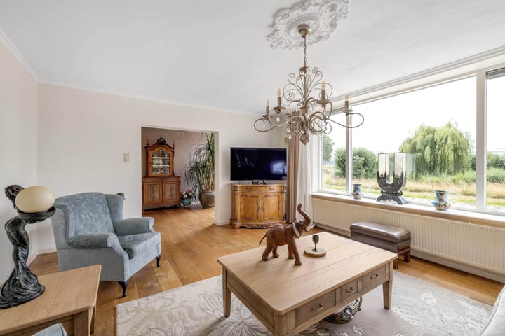 Foto 18 van Dorpsdijk 81