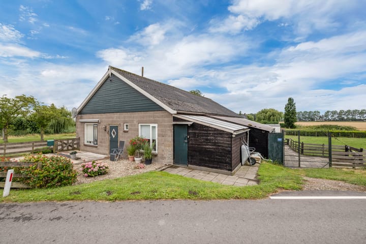 Foto 34 van Dorpsdijk 81