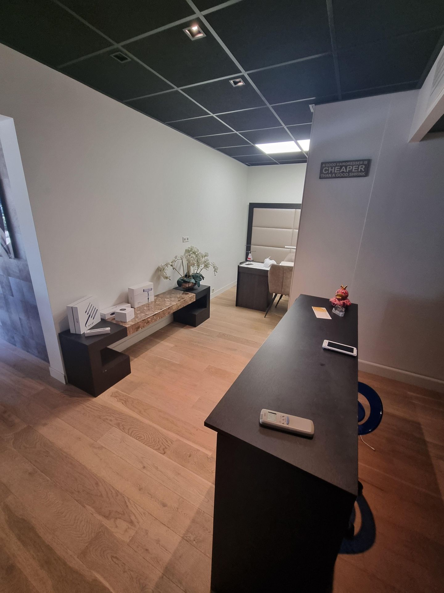 View photo 5 of Raadhuisstraat 19