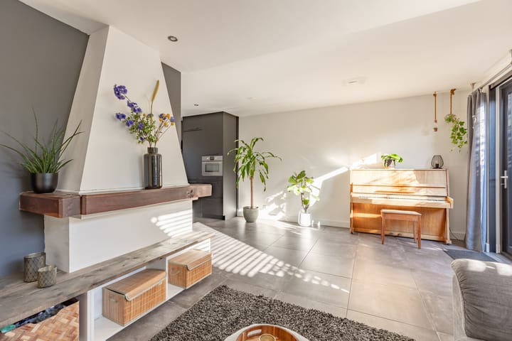 Foto 8 van Julianalaan 161