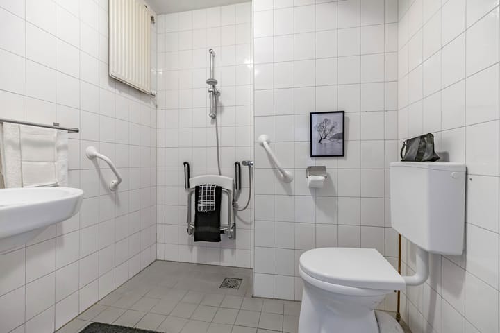 Foto 26 van Meeuwerderweg 25