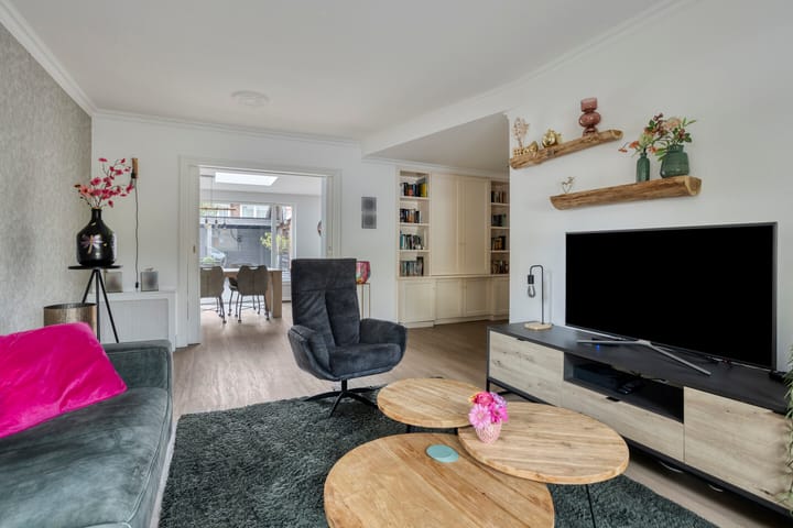 Photo 4 of Buizerdstraat 16