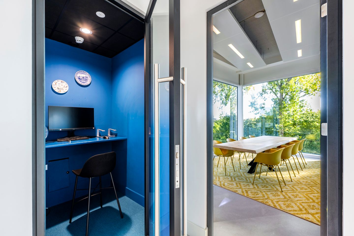 View photo 3 of Valschermkade 37-C