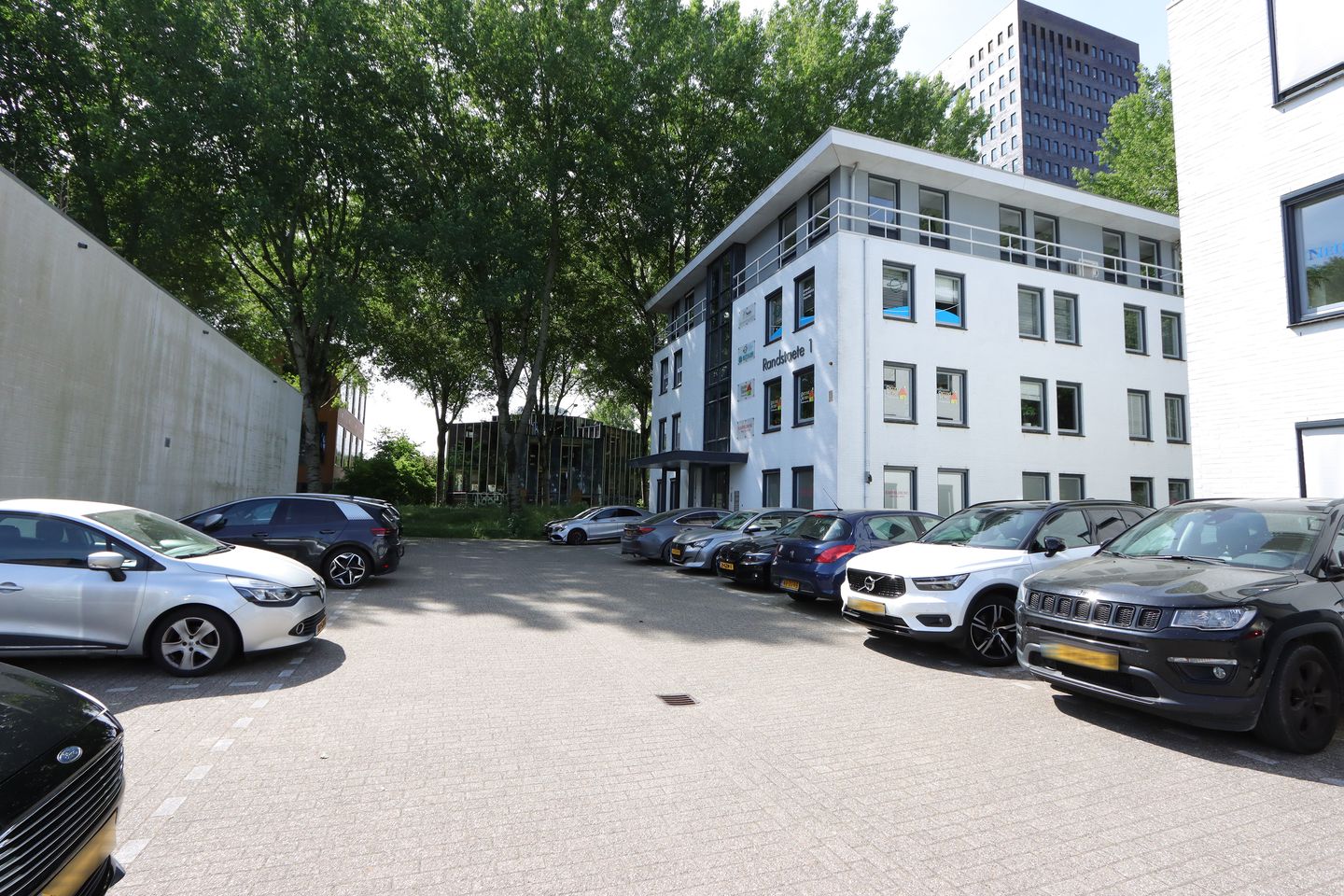 View photo 5 of Randstad 21 5-F
