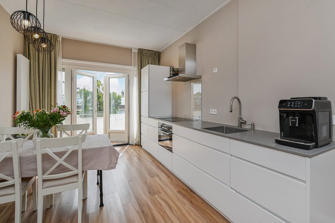 Foto 13 van Perenstraat 76