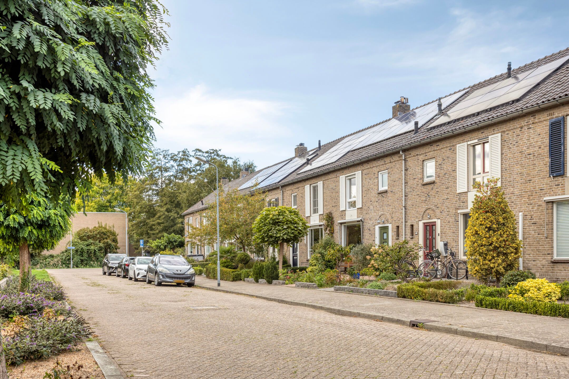 Foto 27 van Brucknerstraat 12