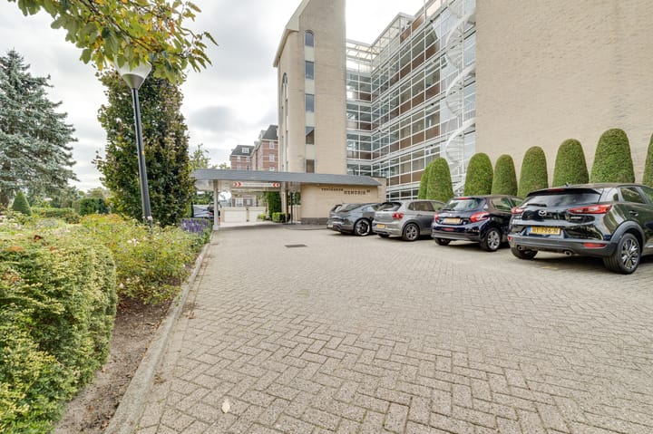 Foto 28 van Loolaan 352