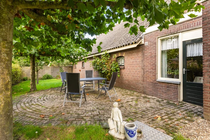 Foto 33 van Julianalaan 16