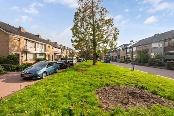 Photo 5 of Van der Helstplein 14