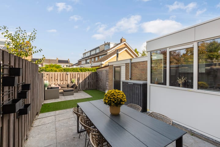 Photo 23 of Van der Helstplein 14