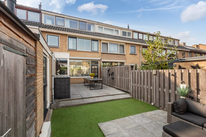 Photo 25 of Van der Helstplein 14