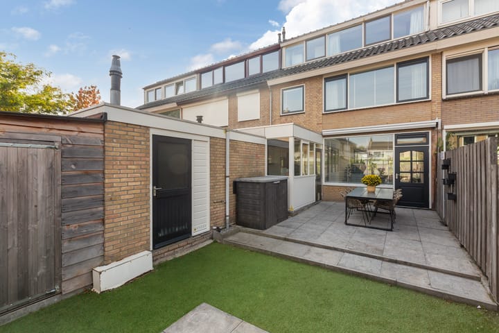 Photo 27 of Van der Helstplein 14