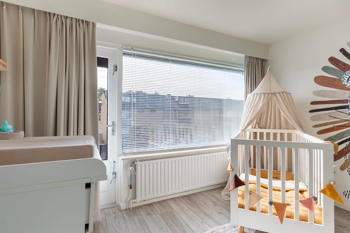 Photo 33 of Van der Helstplein 14