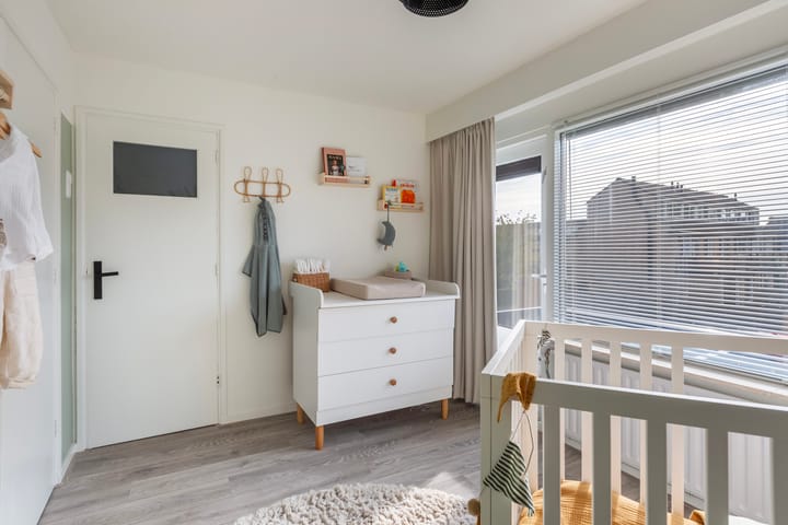 Photo 34 of Van der Helstplein 14