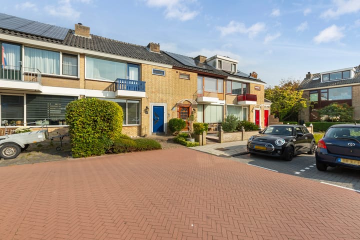 Photo 45 of Van der Helstplein 14