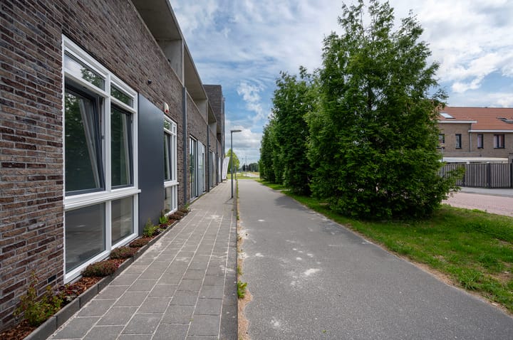 Foto 21 van Kebajastraat 23