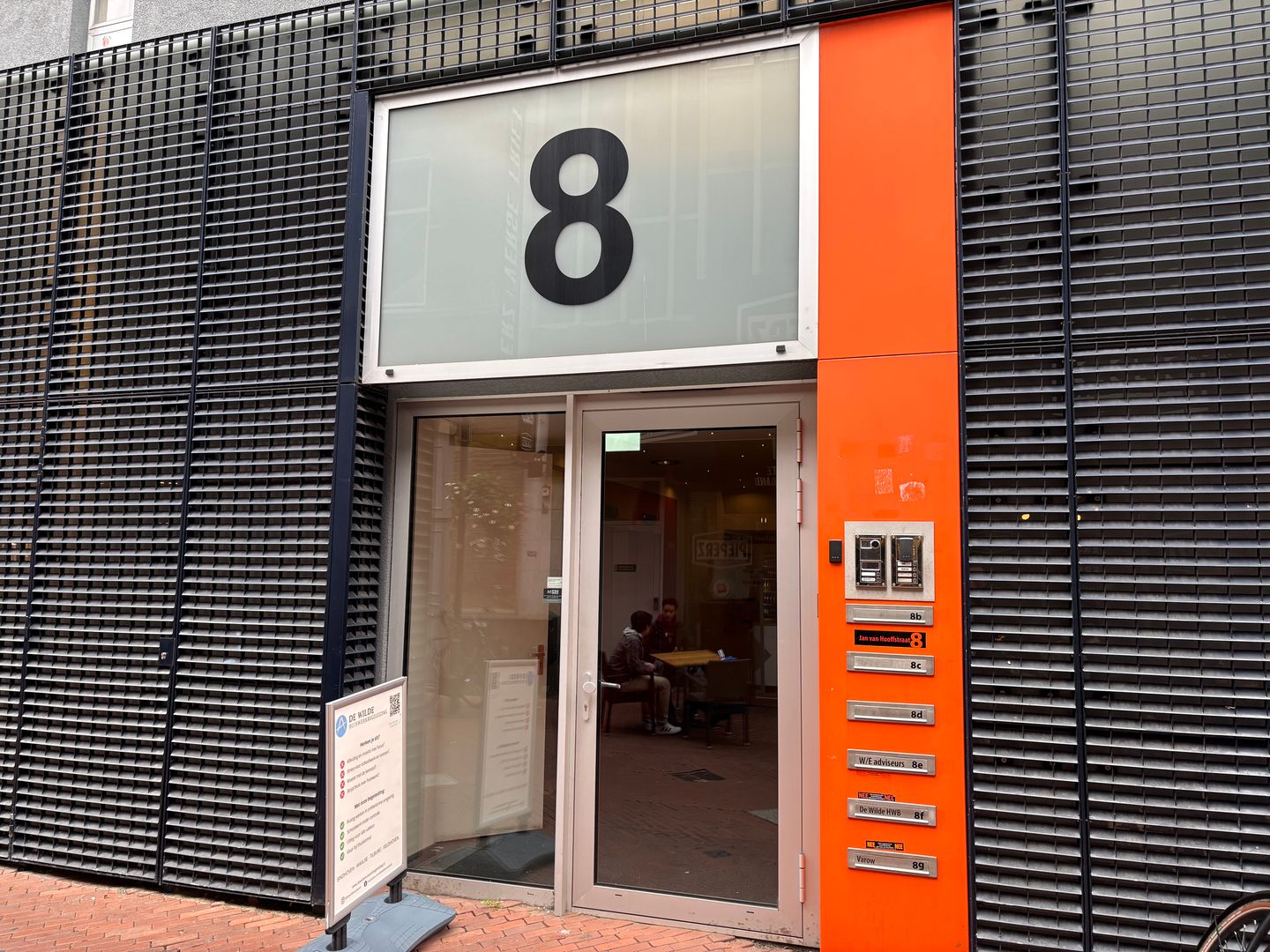 View photo 4 of Jan van Hooffstraat 8-C