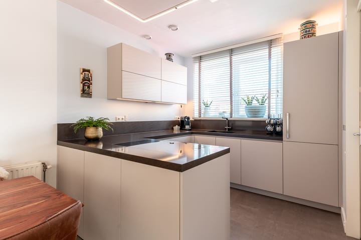 Foto 15 van Martinus Nijhoffstraat 10