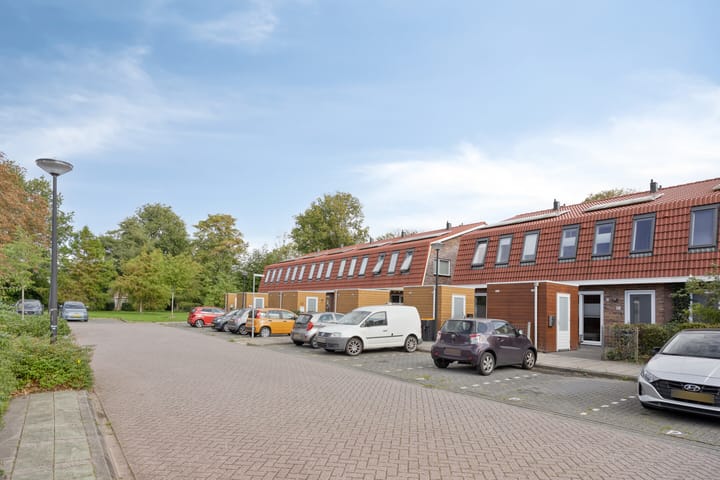 Foto 5 van Korund 80