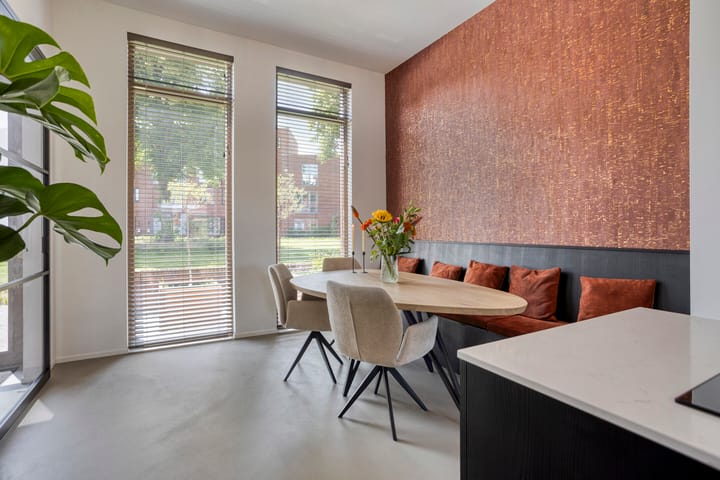 Photo 2 of Laurierplein 64