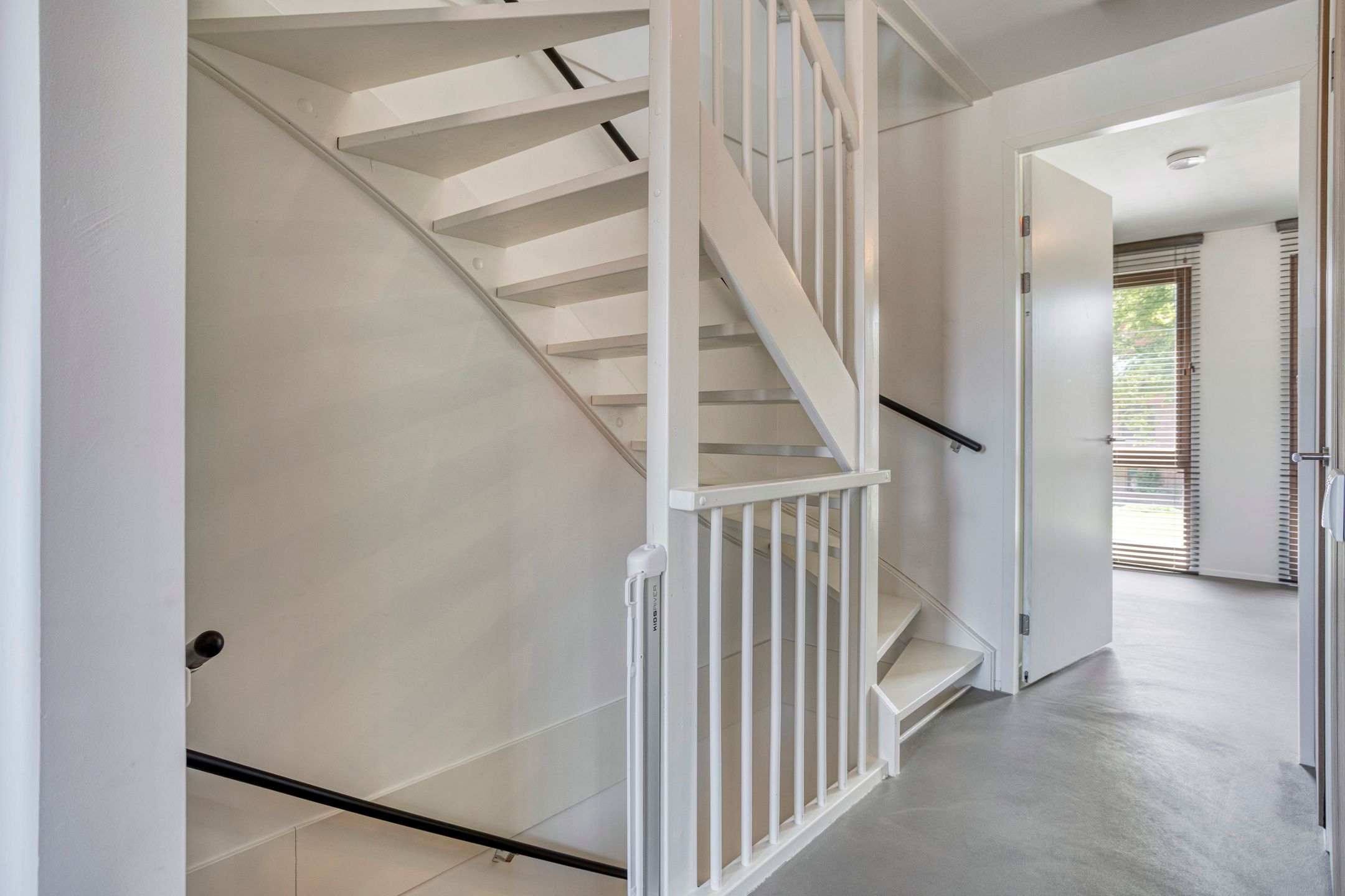 Foto 12 van Laurierplein 64