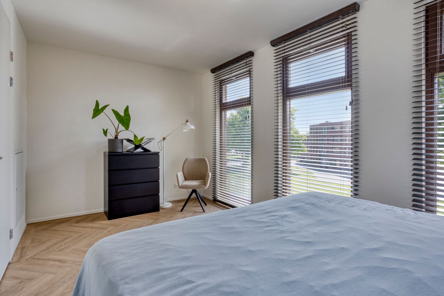 Foto 20 van Laurierplein 64