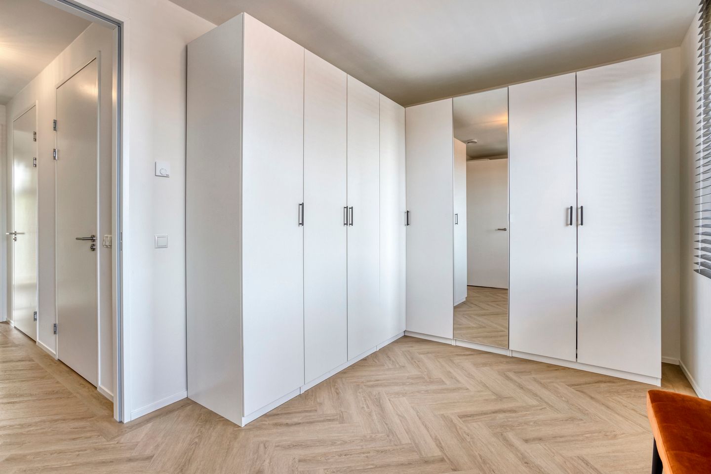 Foto 25 van Laurierplein 64