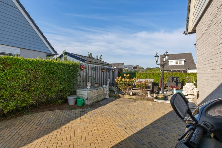 Photo 32 of Koningsveld 25