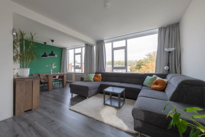 Foto 2 van Van der Lelijstraat 11-III